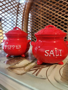 Red cauldron pot salt and pepper shakers